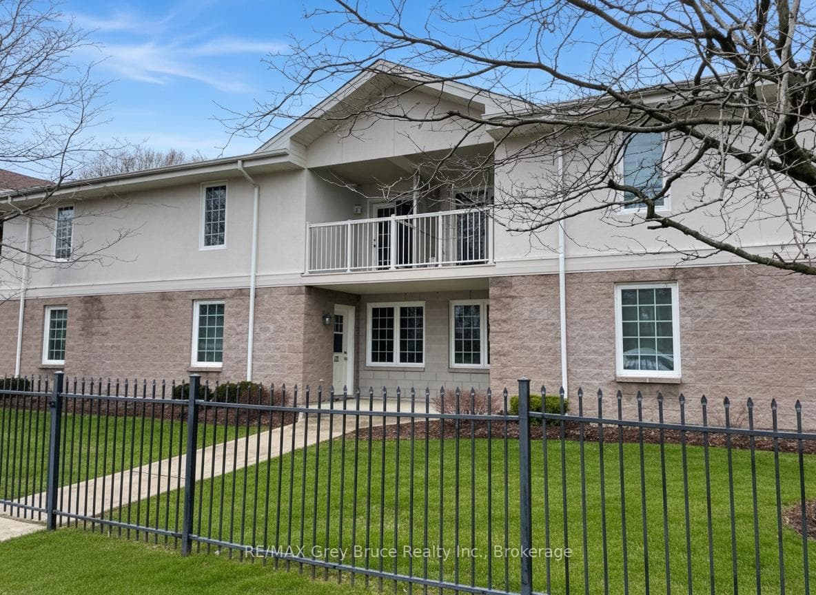 1550 12th Avenue Unit 204, Owen Sound, ON N4K 6Z3 - Photo 1