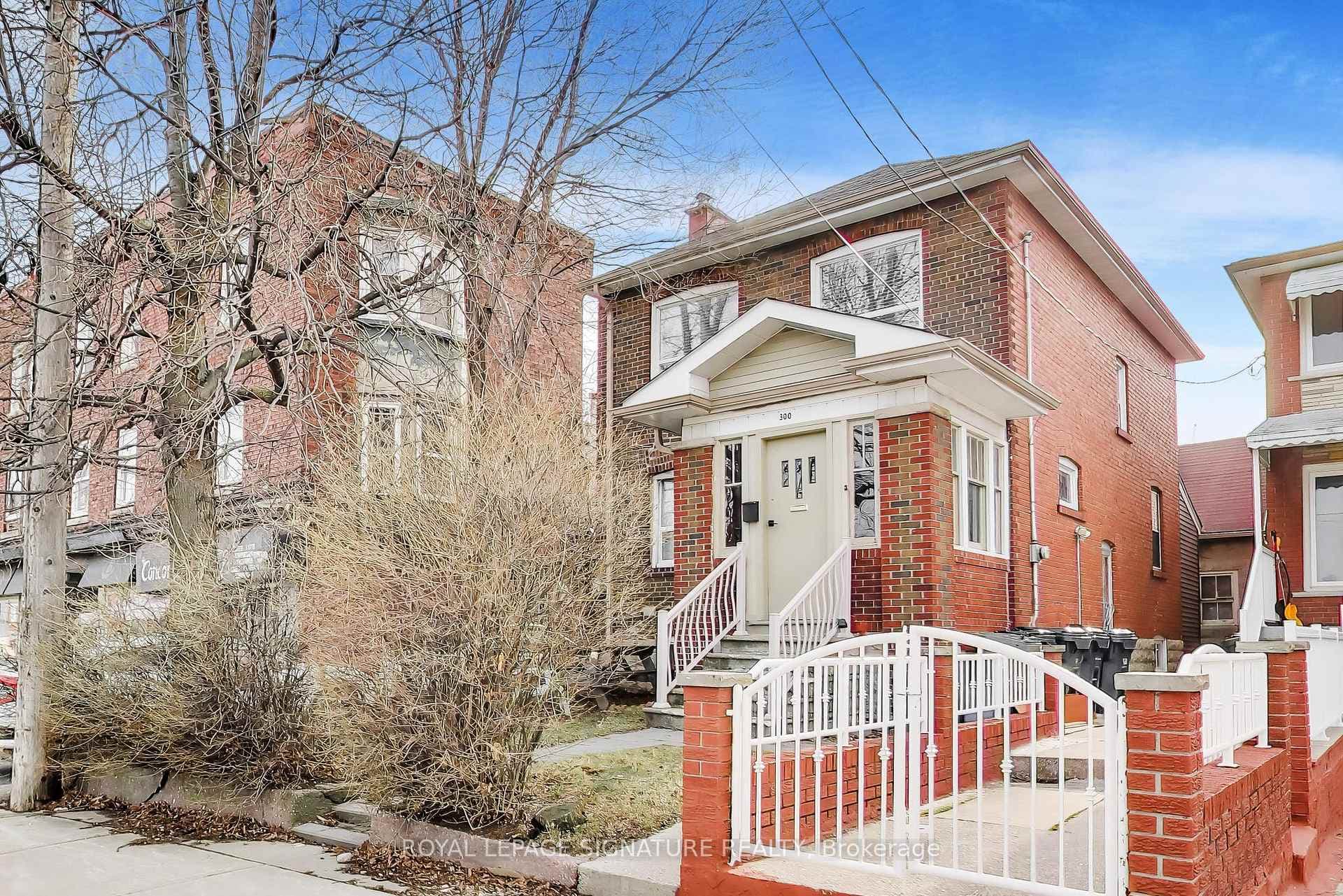 300 Concord Avenue, Bloor West Village / Swansea, ON M6H 2P6 - Photo 1