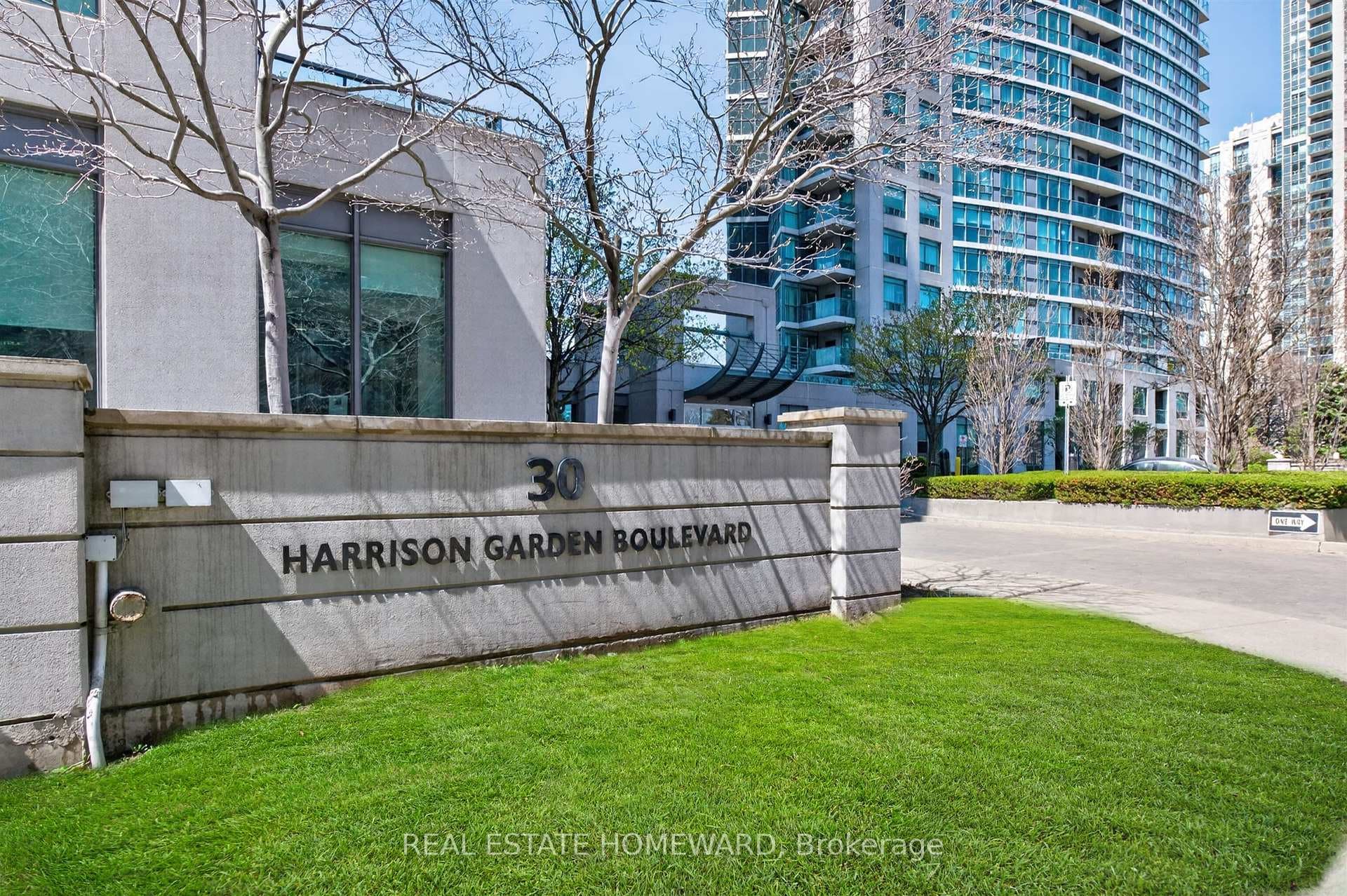 30 Harrison Garden Boulevard Unit 602, Willowdale / Newtonbrook, ON M2N 7A9 - Photo 1