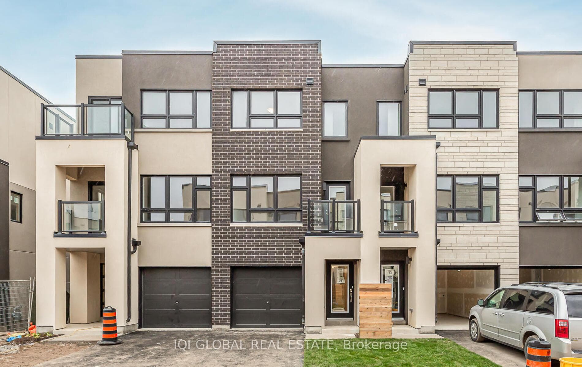 3089 Cherry Blossom Common, Burlington, ON L7M 0H4 - Photo 1