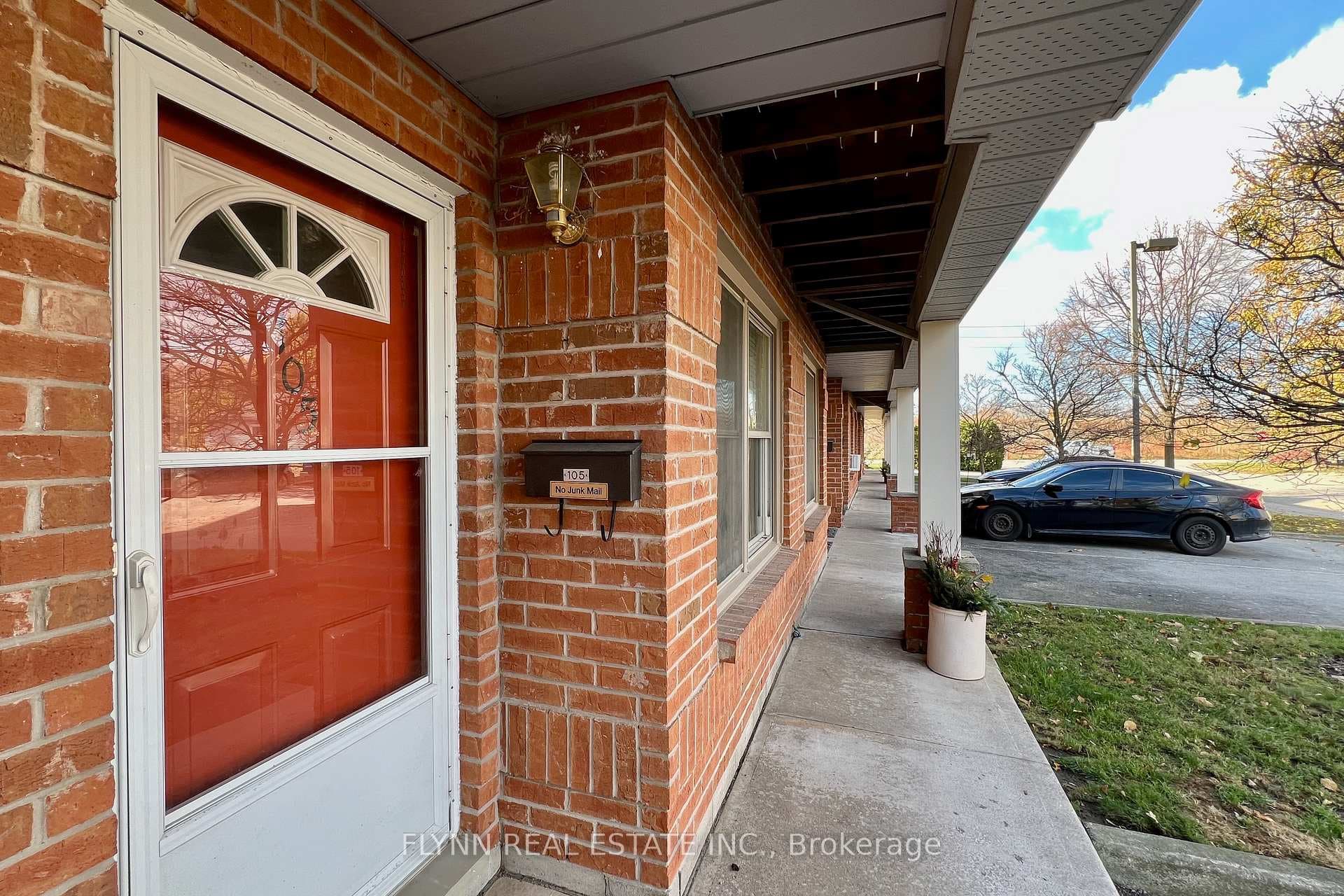 2 Walnut Street Unit 105, St. Catharines