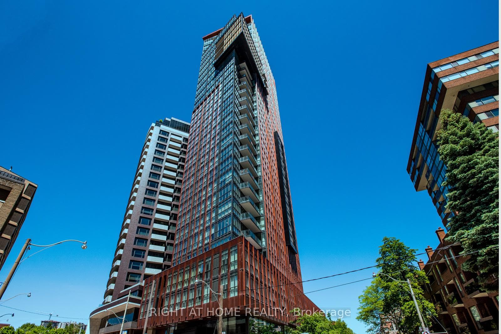 32 Davenport Road Unit 902, Annex / Yorkville / Summerhill