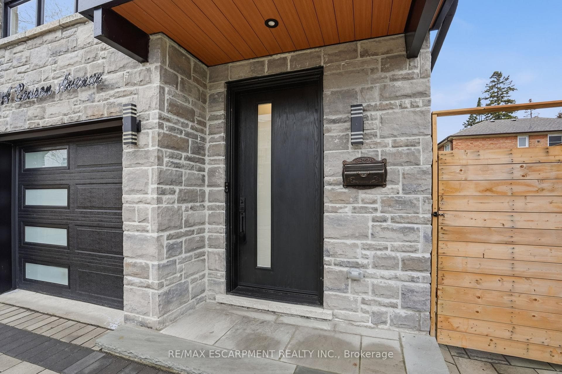 10A Benson Avenue, Mississauga, ON L5H 2P2 - Photo 1