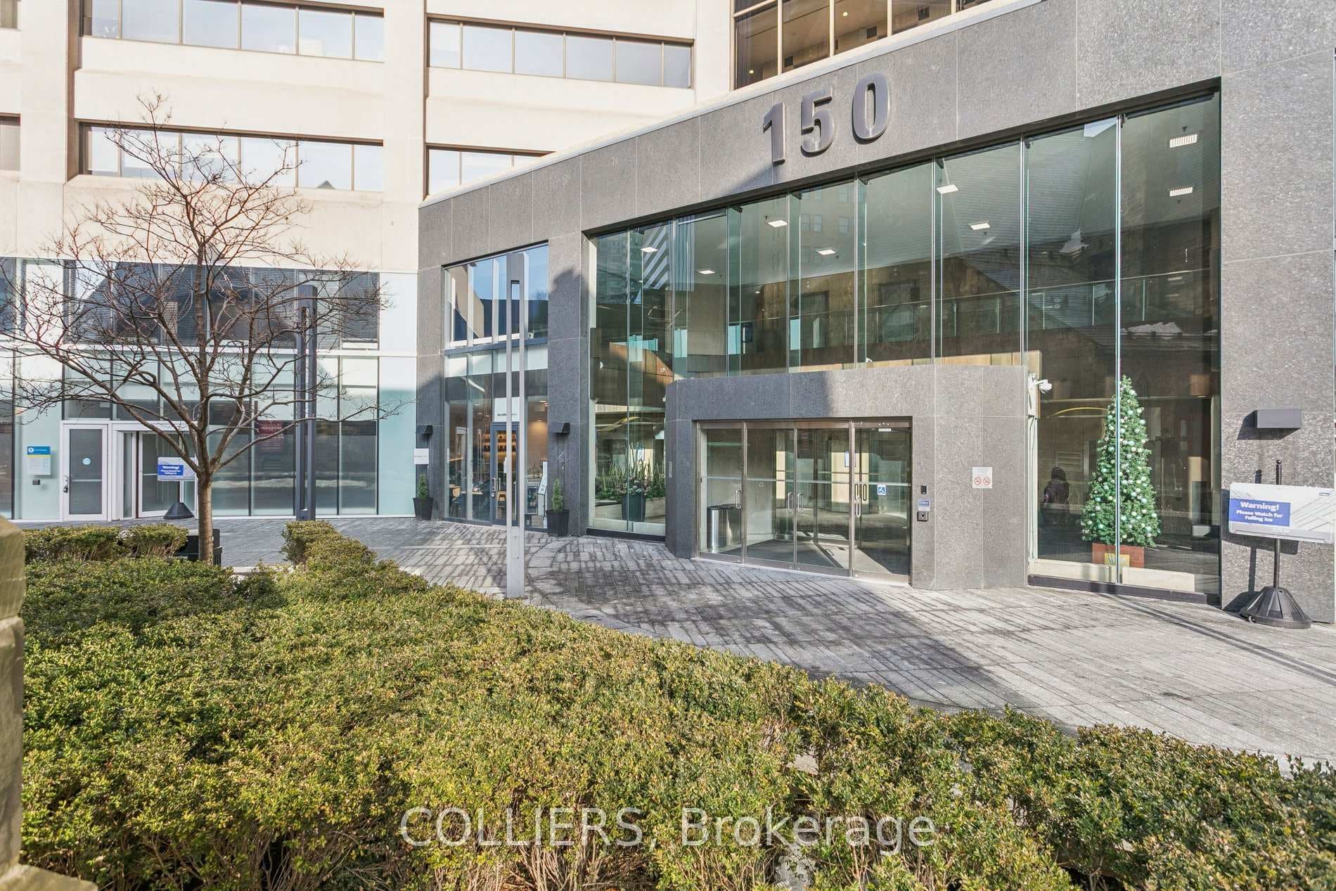 150 Bloor Street Unit M103, Annex / Yorkville / Summerhill, ON M5S 2X9 - Photo 1
