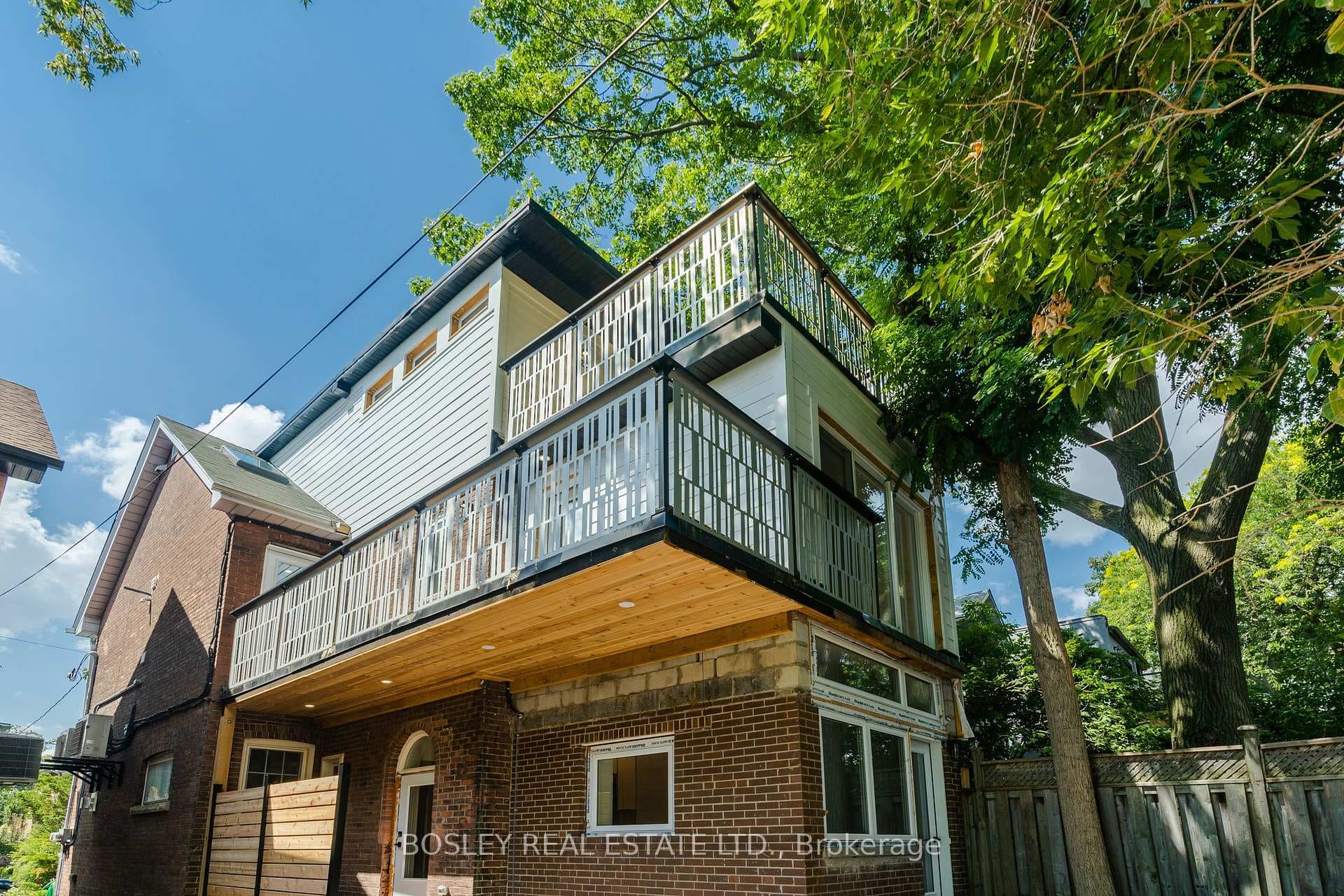 9 Hambly Avenue Unit Upper, The Beaches / Upper Beaches, ON M4E 2R5 - Photo 1