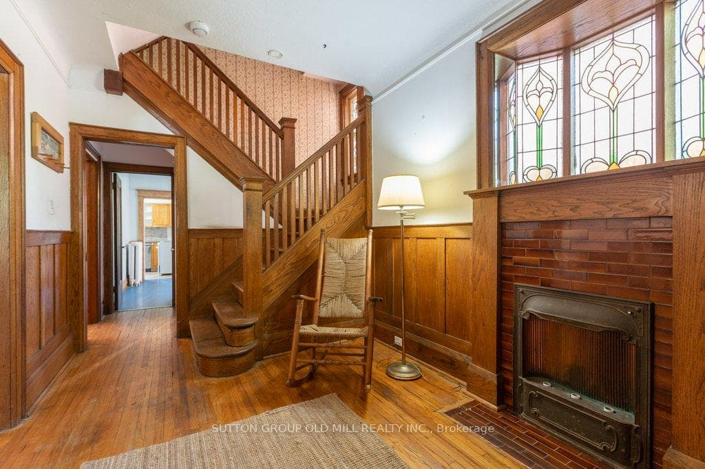 Entry Foyer