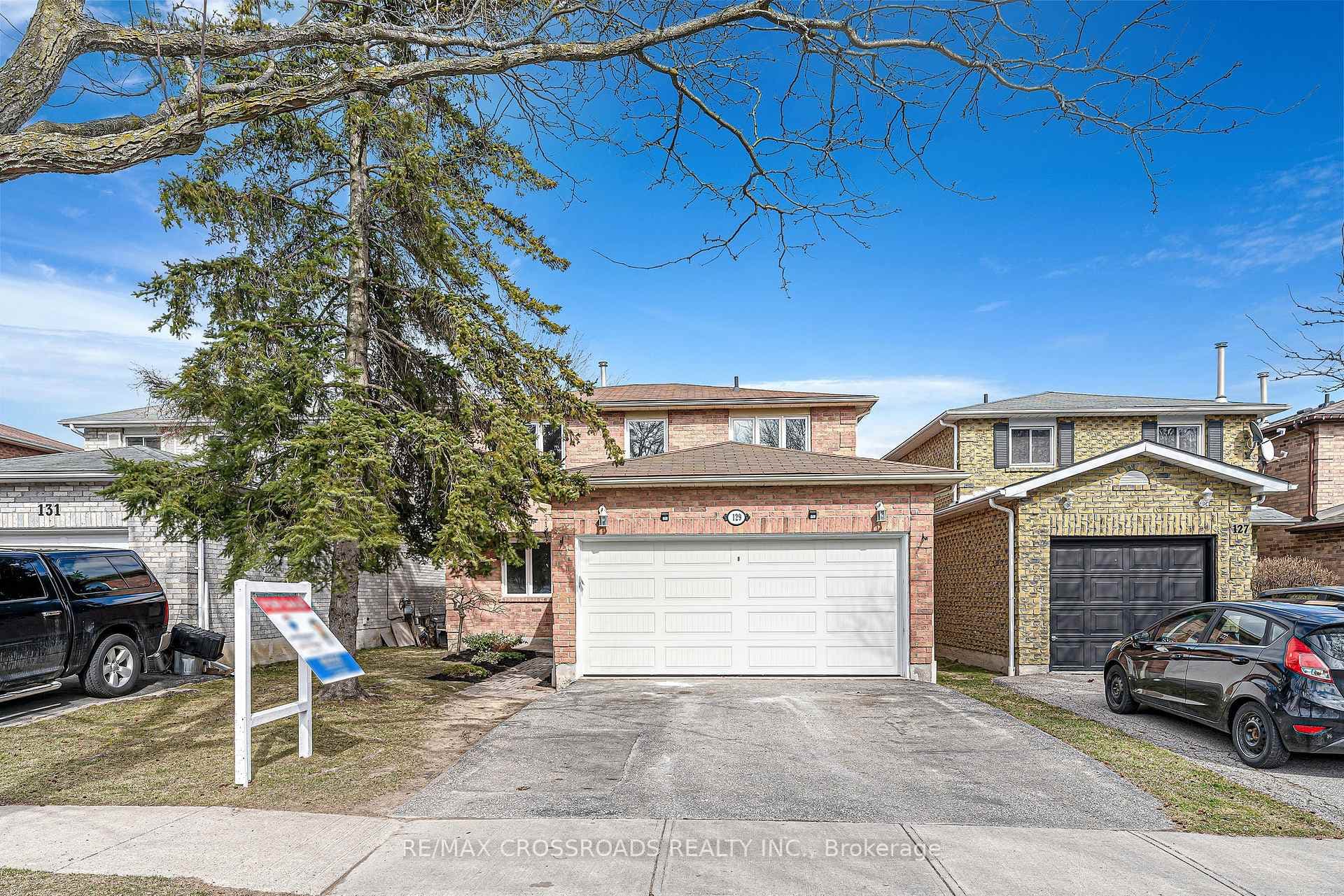 129 Daniels Crescent, Ajax, ON L1T 1Z6 - Photo 1