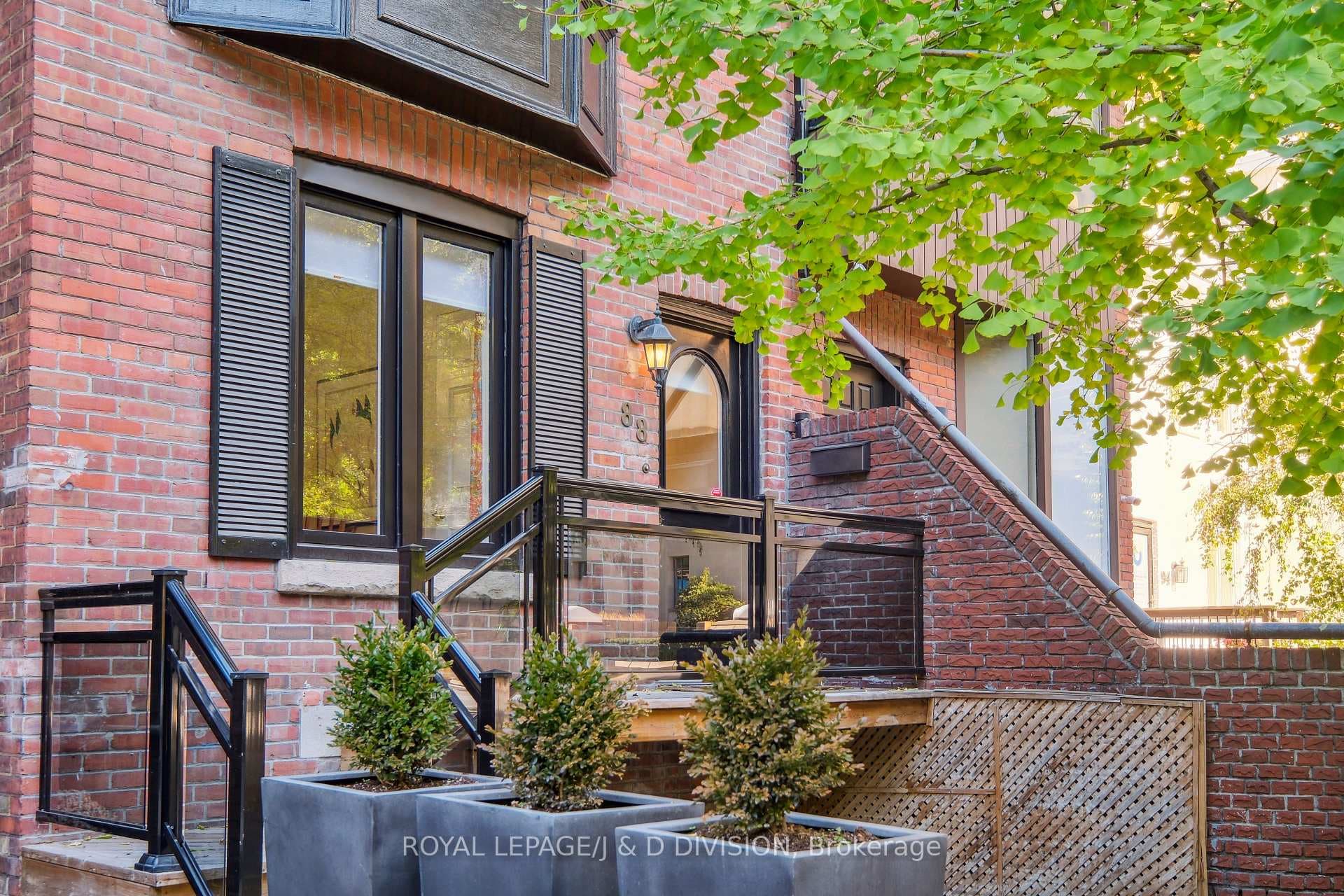 88 Asquith Avenue, Rosedale / Moore Park, ON M4W 1J8 - Photo 1
