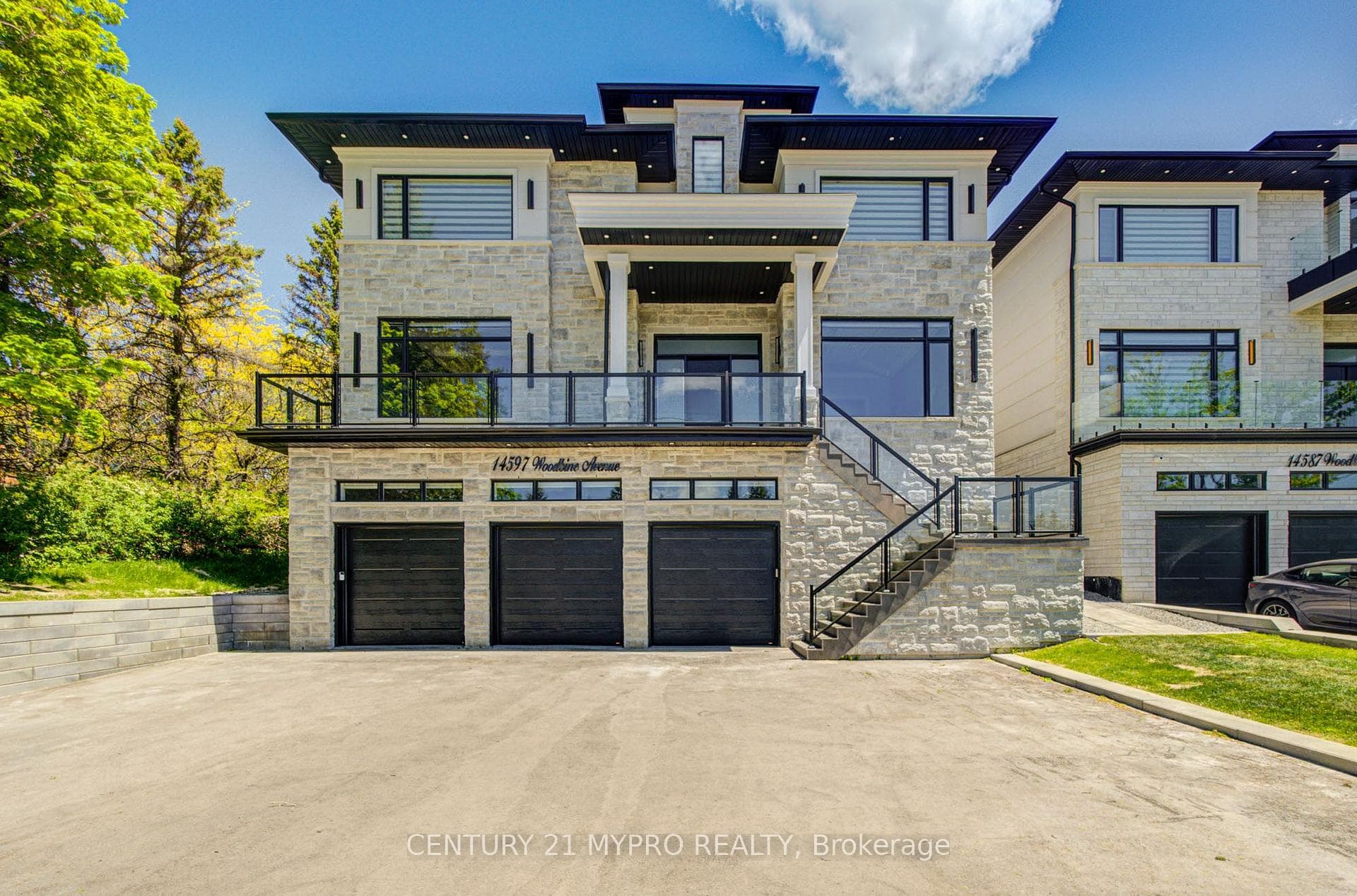 14597 Woodbine Avenue, Whitchurch-Stouffville