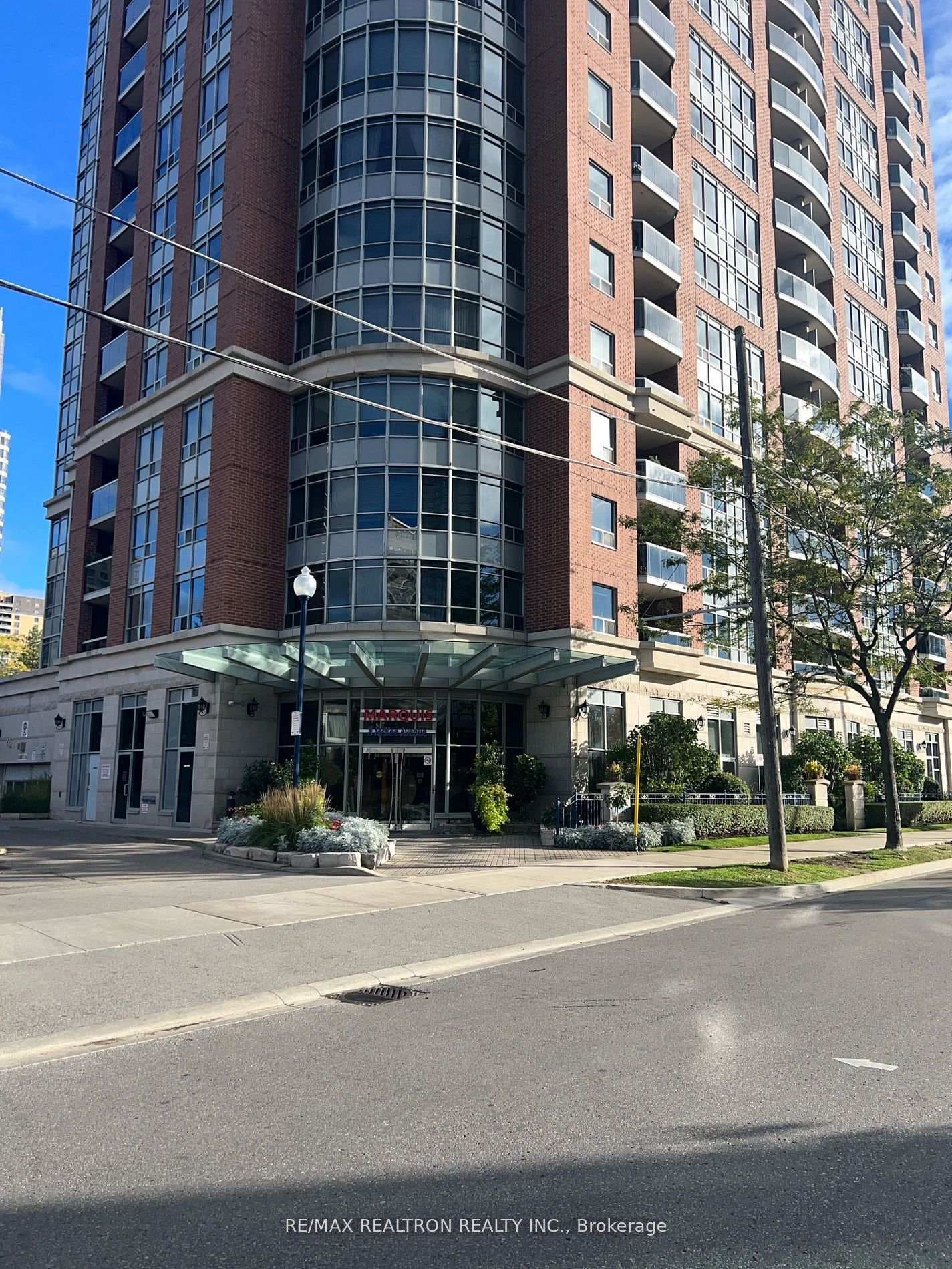8 Mckee Avenue Unit 1006, Willowdale / Newtonbrook, ON M2N 7E5 - Photo 1
