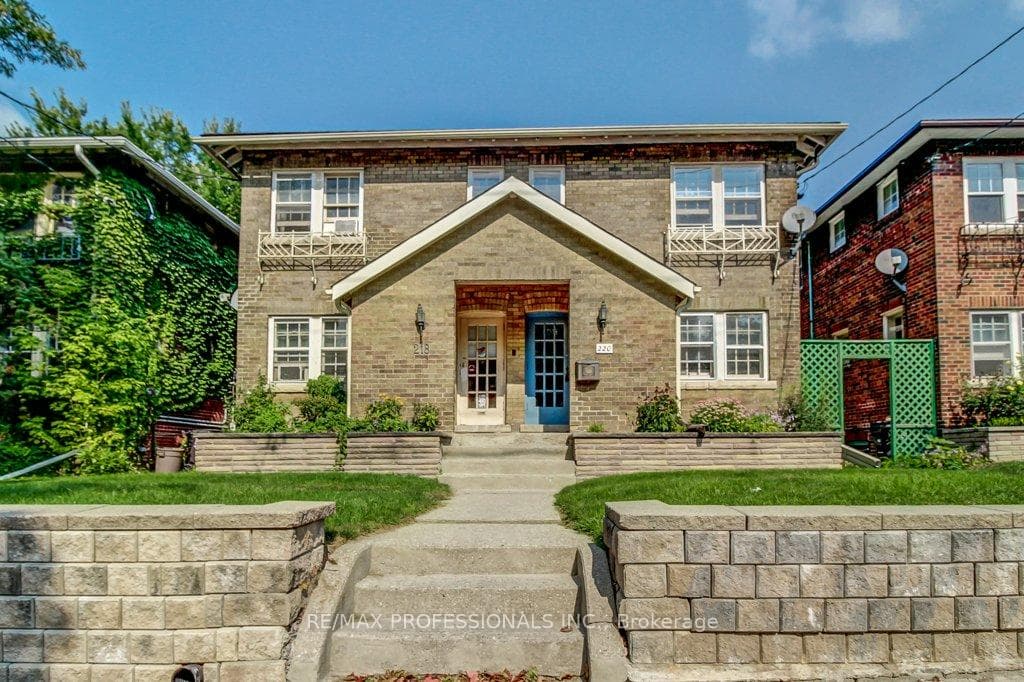 220 Millwood Road Unit Main, Leaside / Davisville, ON M4S 1J7 - Photo 1