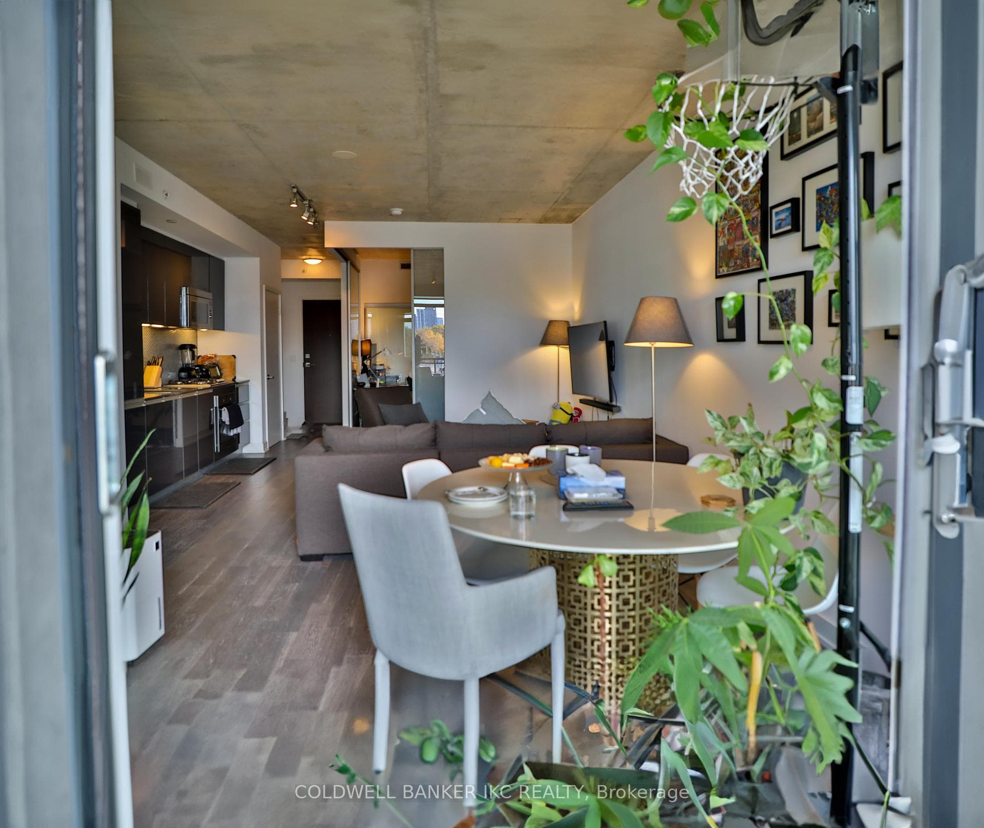 1190 Dundas Street Unit 423, Riverdale / Leslieville, ON M4M 0C5 - Photo 1