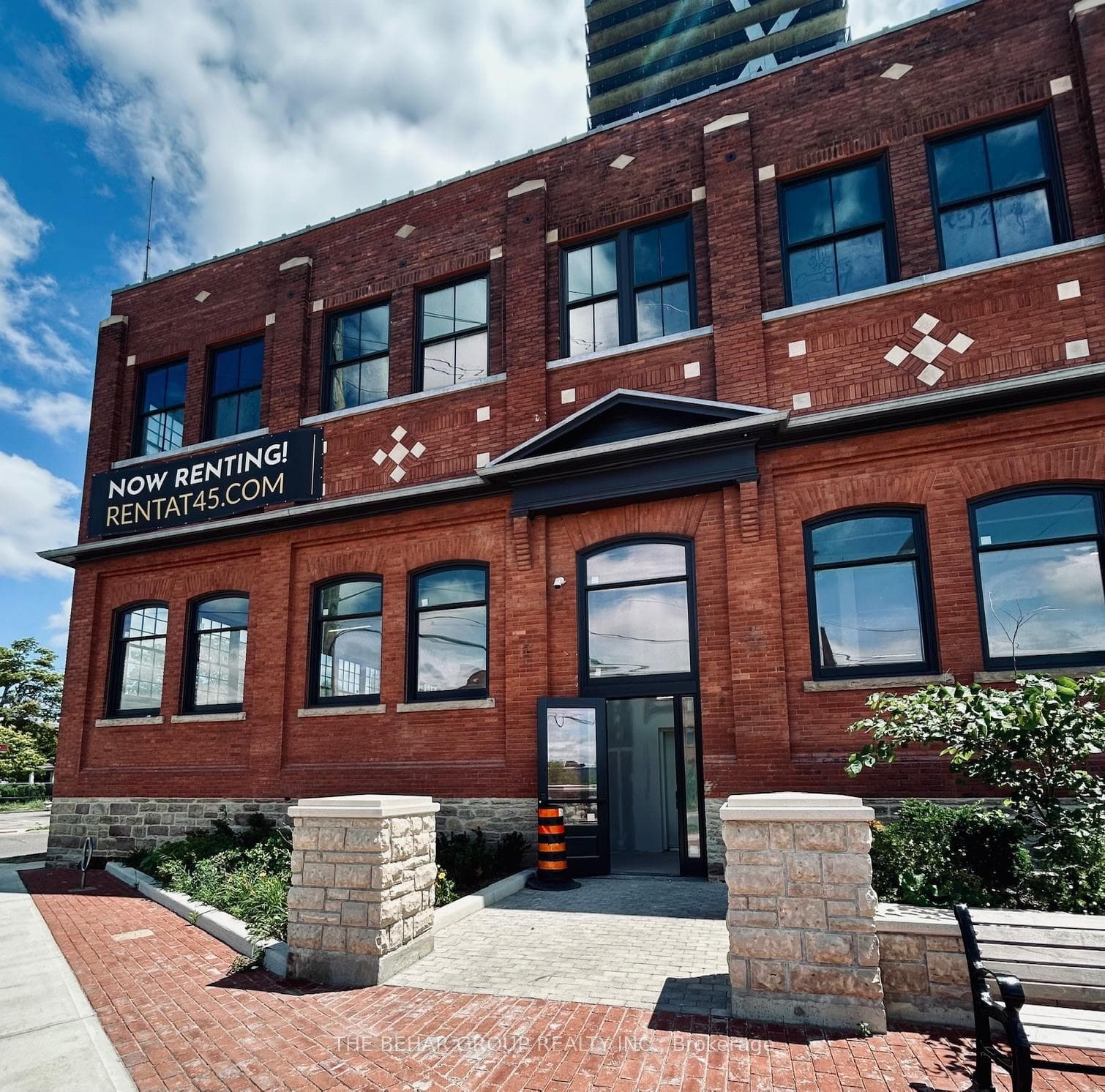 45 Railroad Street Unit F1 1, 2, LL, Brampton, ON L6X 1G4 - Photo 1
