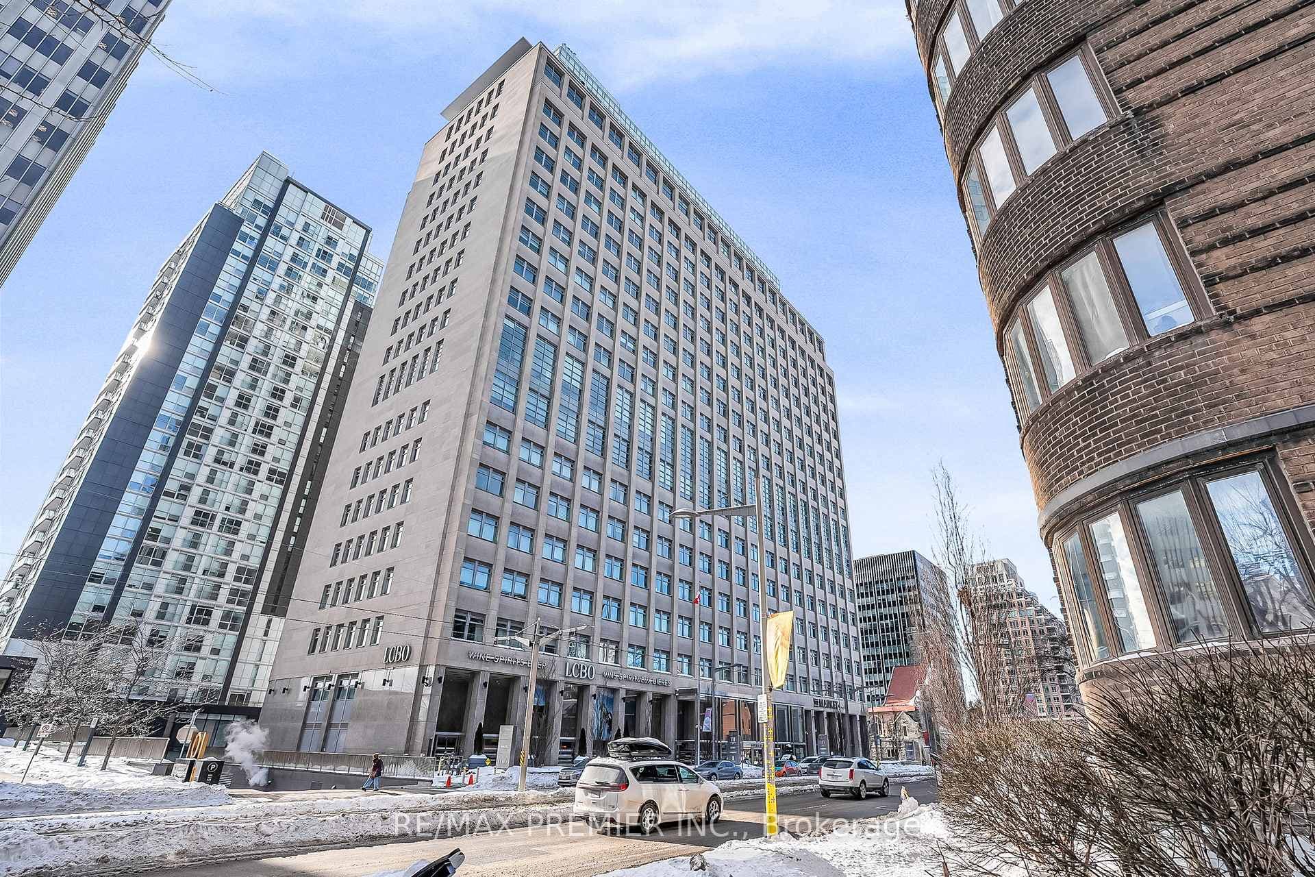 111 St. Clair Avenue Unit 607, Annex / Yorkville / Summerhill, ON M4V 1N5 - Photo 1