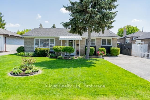 242 Avondale Boulevard, Brampton