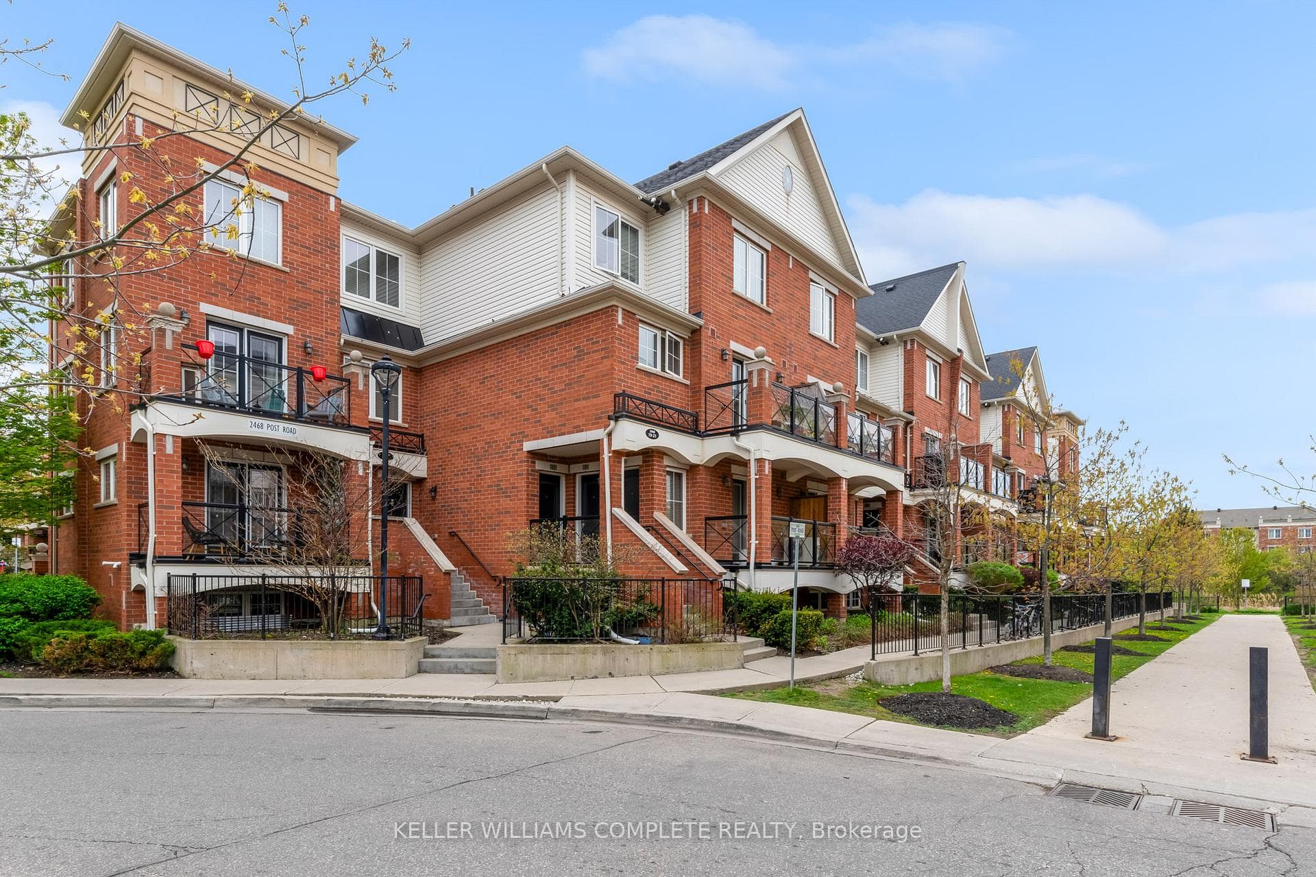 2468 POST Road Unit 28, Oakville