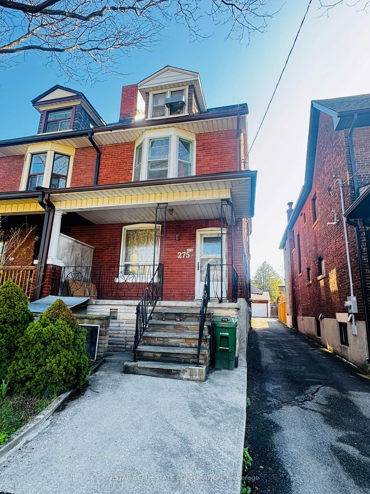 275 Salem Avenue, Toronto W02