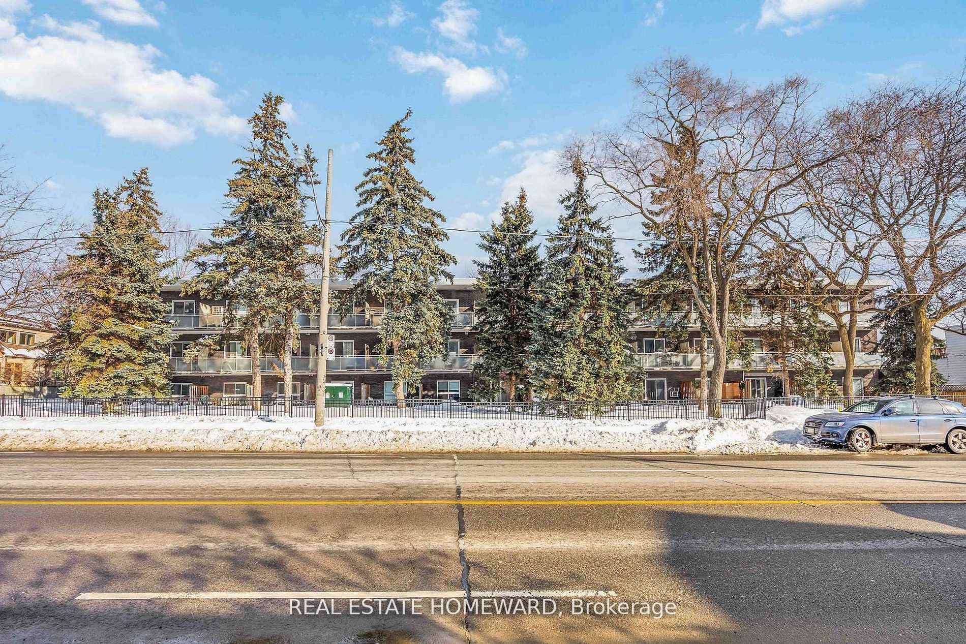 123 Woodbine Avenue Unit 207, The Beaches / Upper Beaches, ON M4L 3V8 - Photo 1