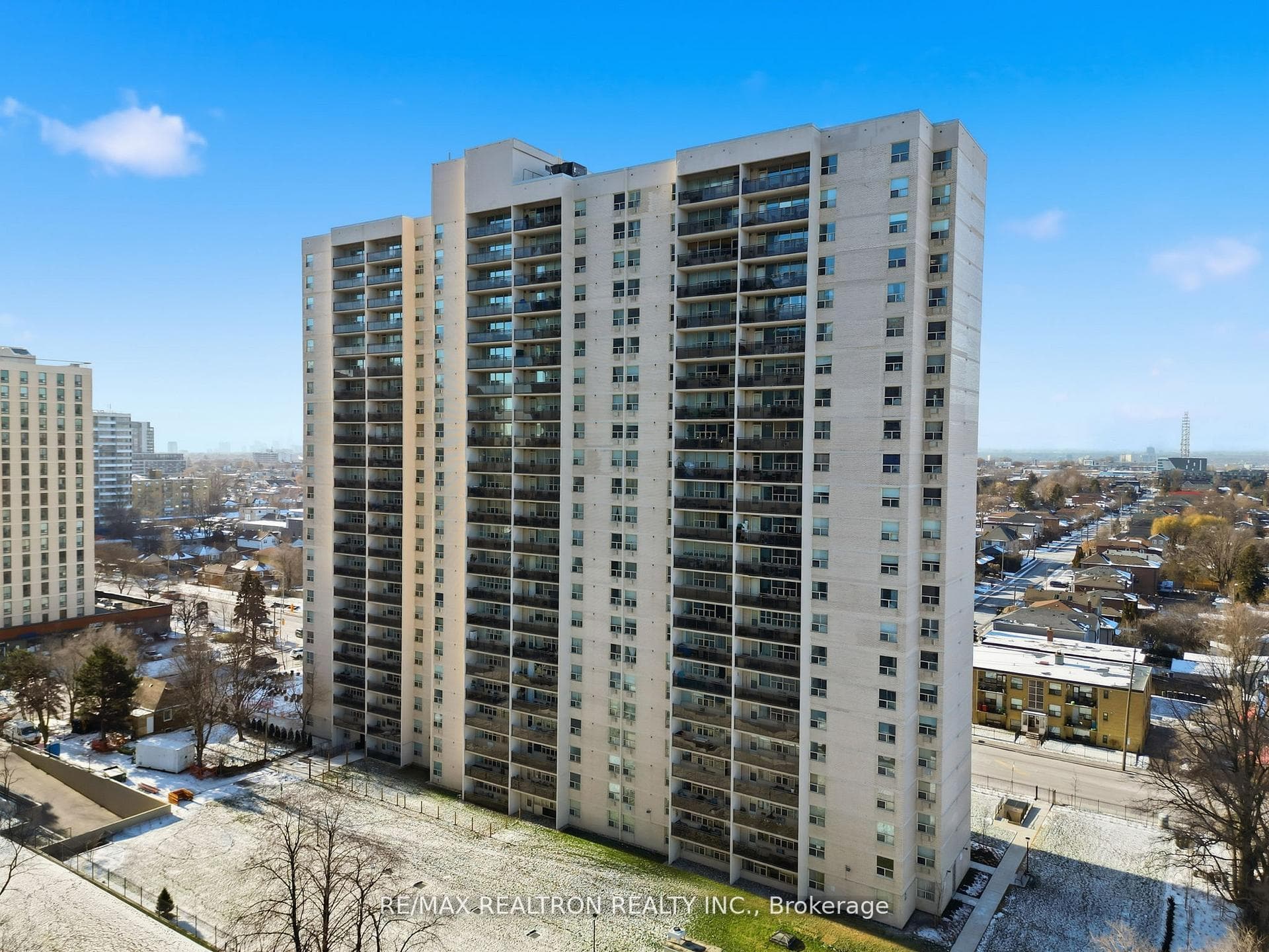 155 Marlee Avenue Unit 909, York / Weston, ON M6B 4B5 - Photo 1