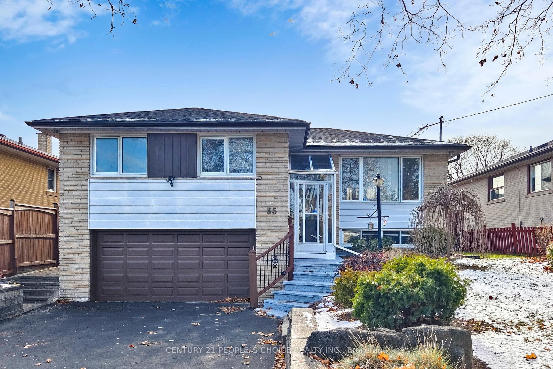 35 Westhumber Boulevard, Etobicoke (West Mall / Rexdale), ON M9W 3M5 - Photo 1