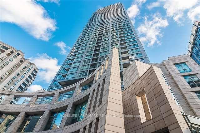 2181 Yonge Street Unit 1802, Leaside / Davisville, ON M4S 2B1 - Photo 1