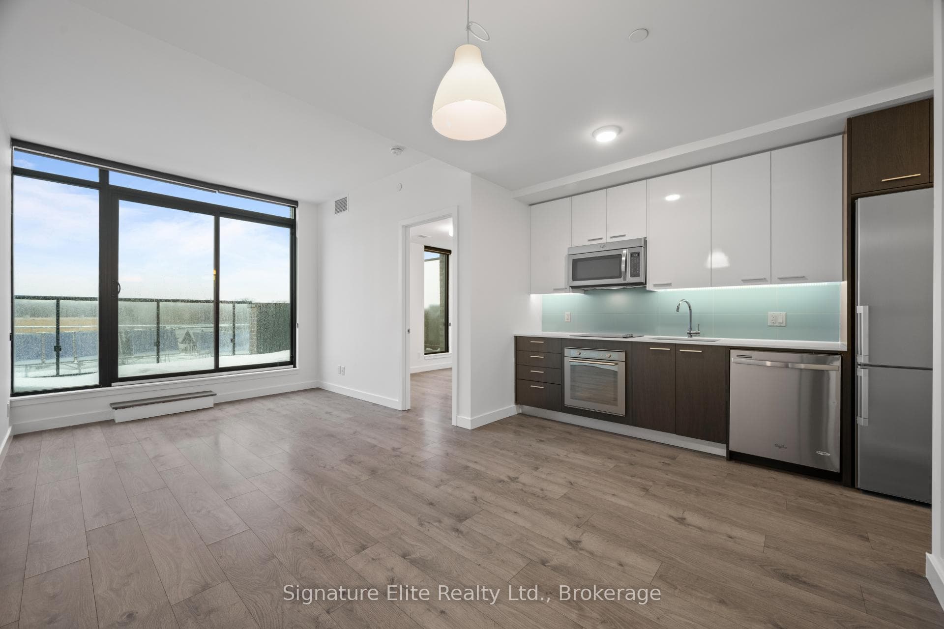 1075 Queen Street Unit 604, Riverdale / Leslieville, ON M4M 1K3 - Photo 1