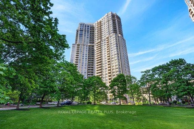 35 Kingsbridge Garden Circle Unit TPH4, Mississauga, ON L5R 3Z5 - Photo 1
