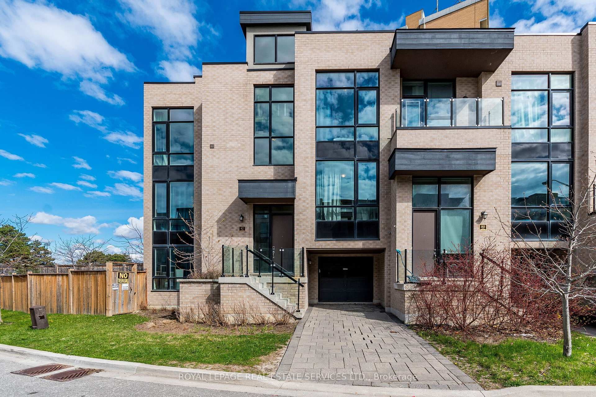 82 Pony Farm Drive, Etobicoke (Kingsview Village / Humber Heights), ON M9R 0B3 - Photo 1