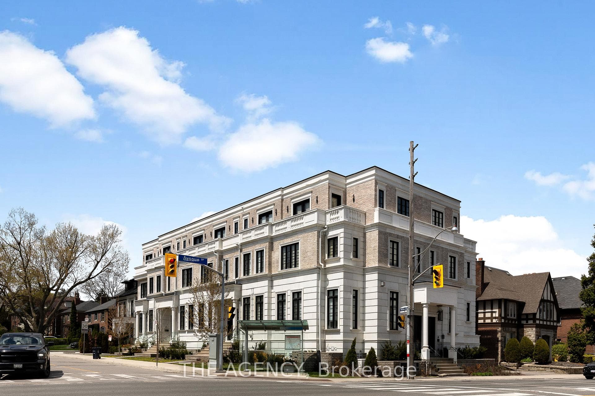 1202 Avenue Road, Lawrence Park / Bedford Park, ON M5N 2G4 - Photo 1