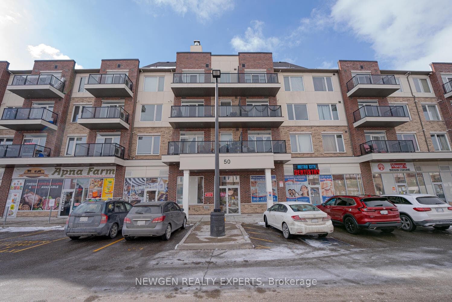50 Sky Harbour Drive Unit 306, Brampton, ON L6Y 0C1 - Photo 1