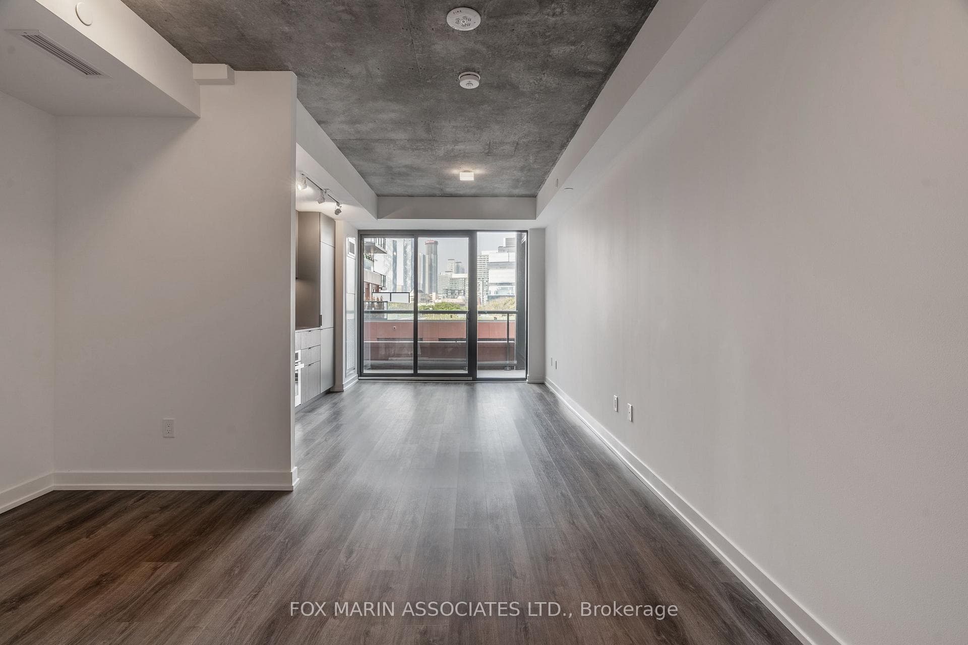 28 Eastern Avenue Unit 506, Regent Park / Cabbagetown / St. James Town, ON M5A 1H5 - Photo 1