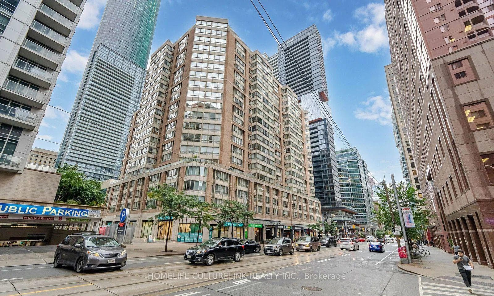 711 Bay Street Unit 1712, Downtown Toronto / Waterfront, ON M5G 2J8 - Photo 1