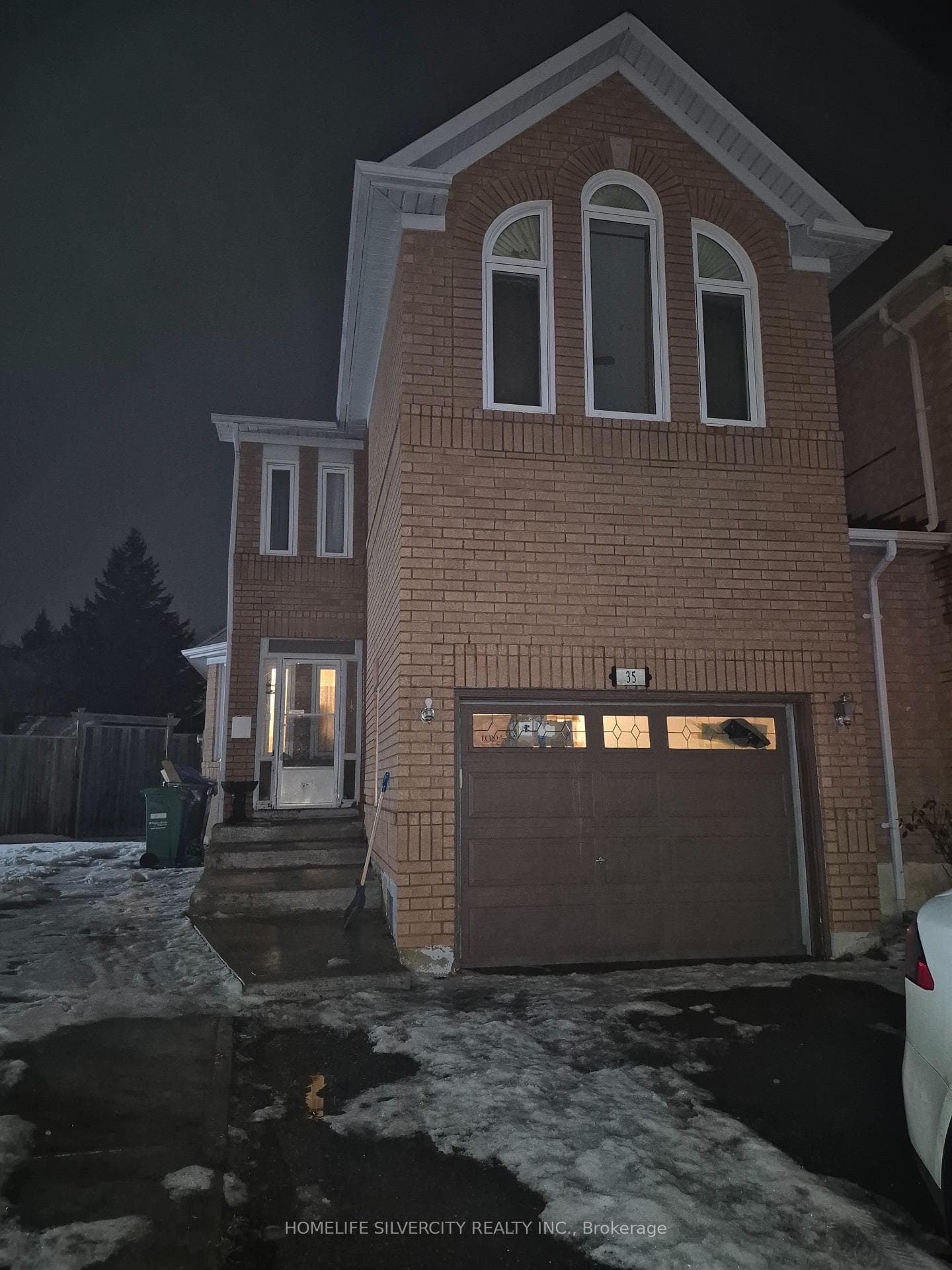 35 ALASKAN SUMMIT Court, Brampton, ON L6R 1P1 - Photo 1