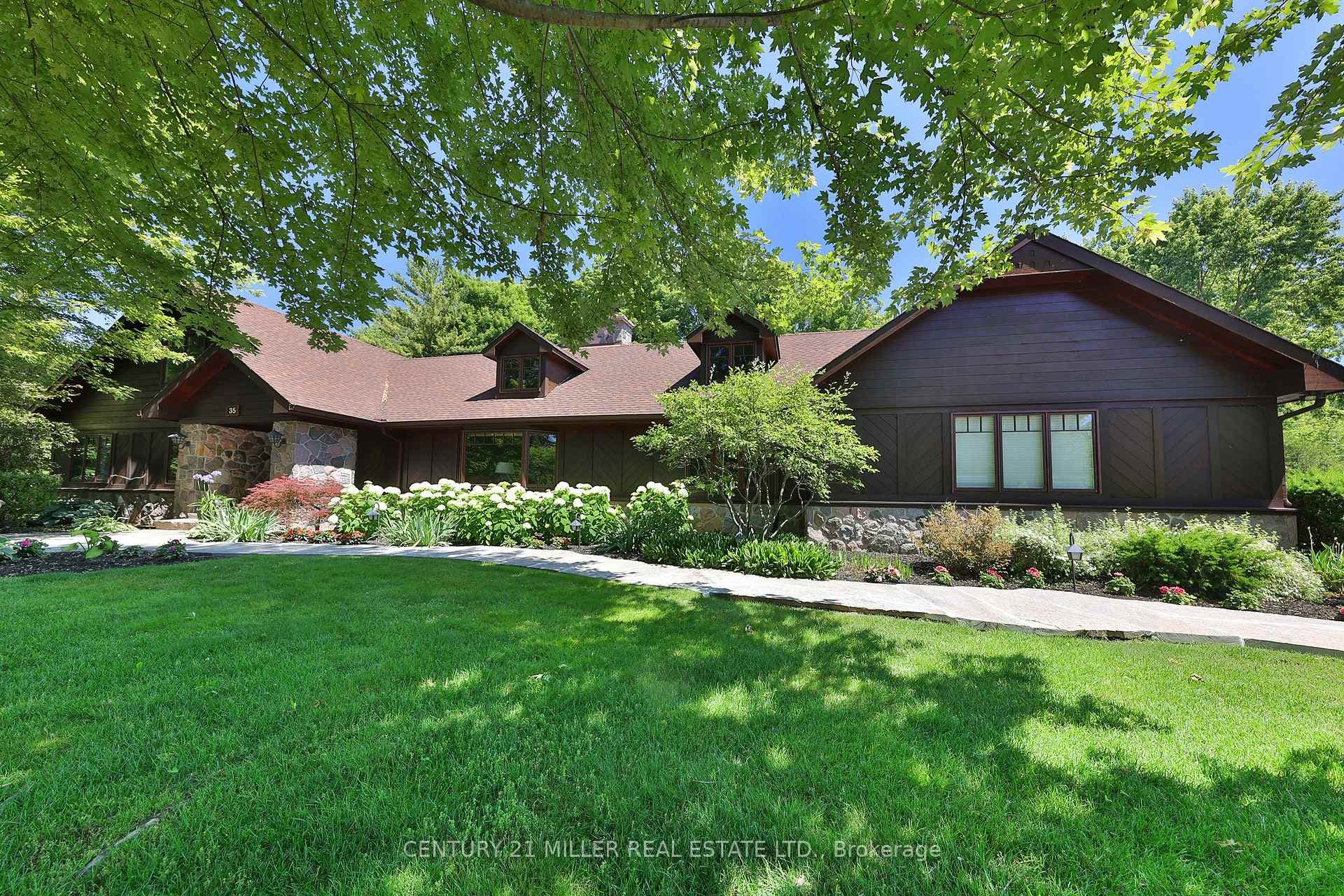 35 Cameo Street, Oakville