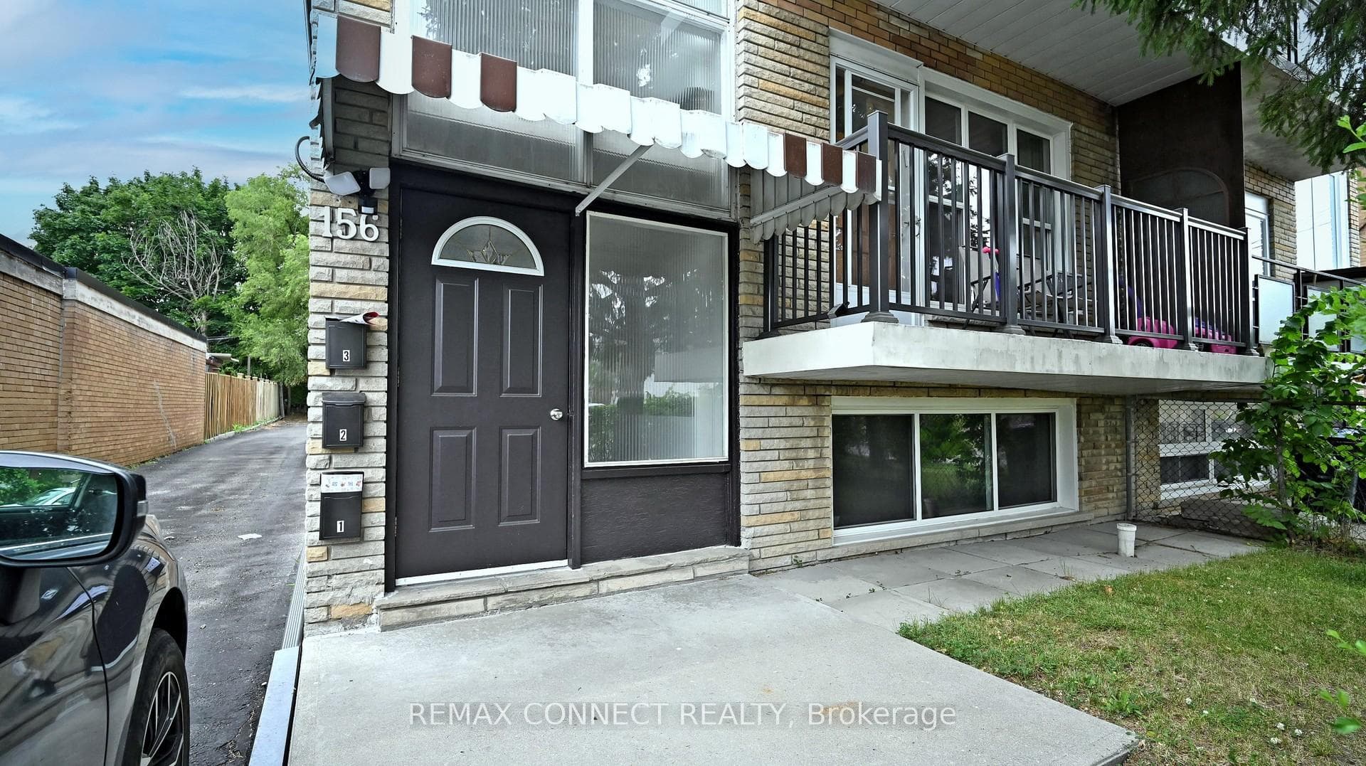 156 Overbrook Place Unit 3, Toronto C06