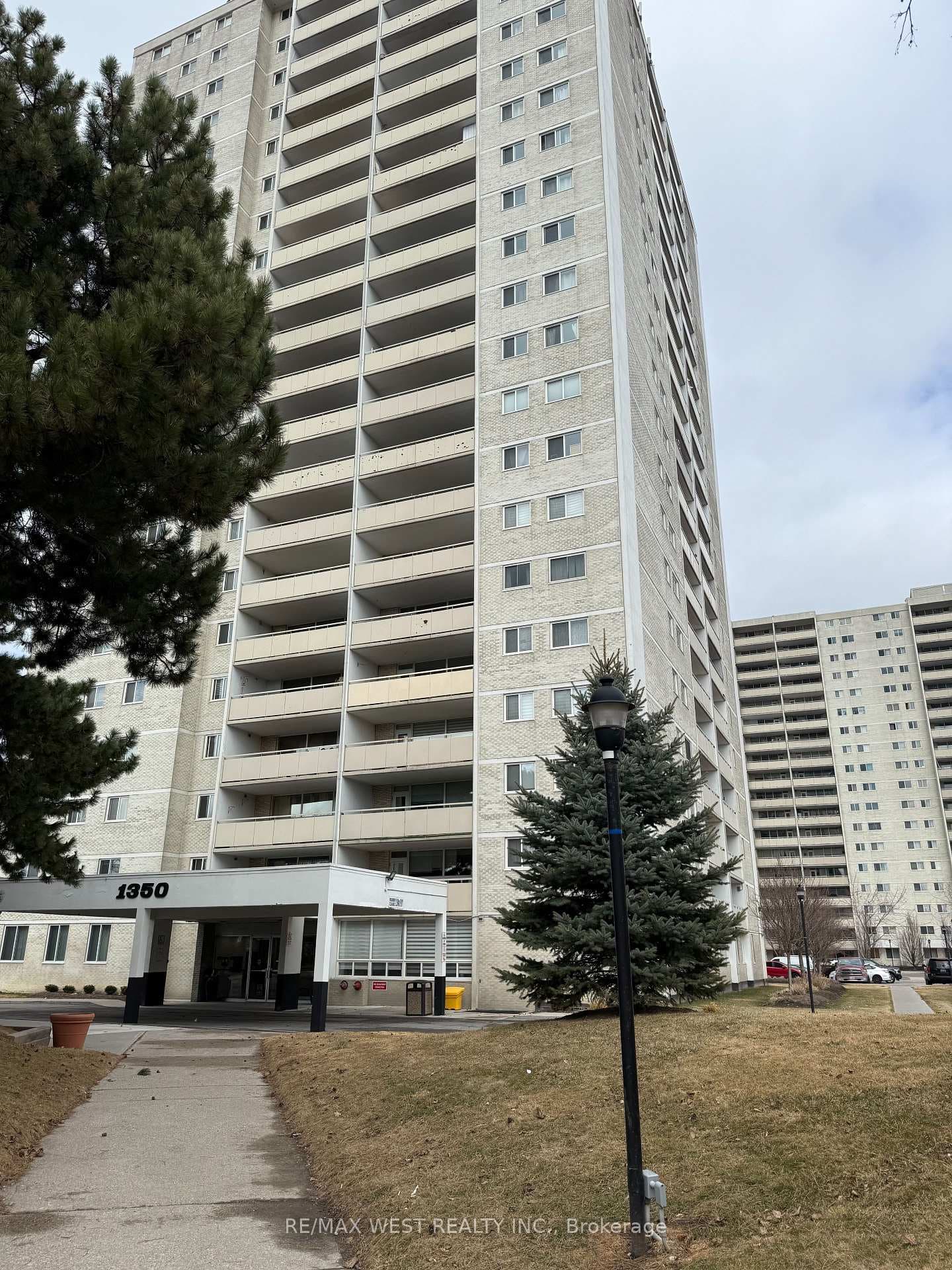 1350 York Mills Road Unit 402, Don Mills / Parkwoods / Victoria Village, ON M3A 1Z9 - Photo 1