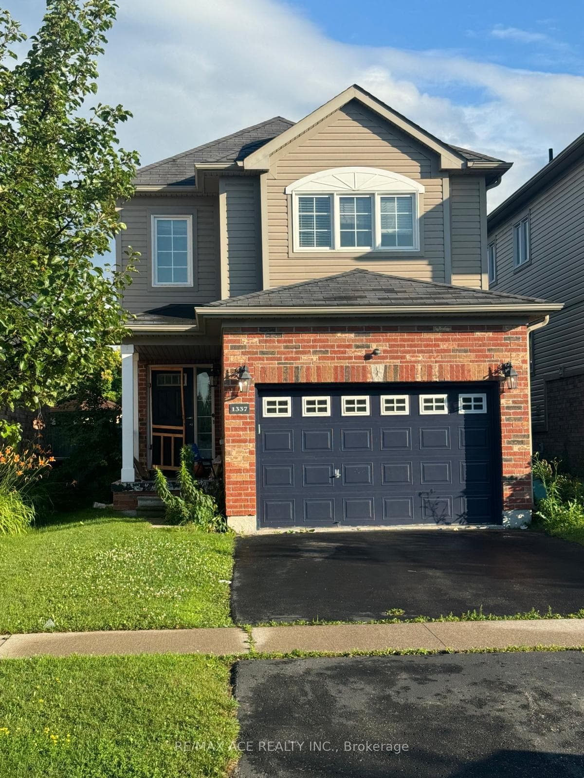 1337 Wadebridge Crescent, Oshawa