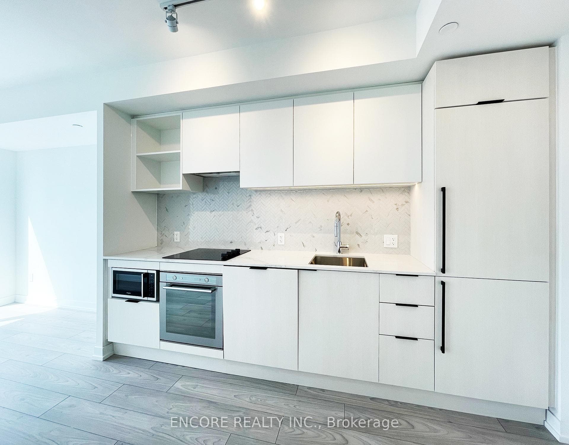 82 Dalhousie Street Unit 3305, Toronto C08