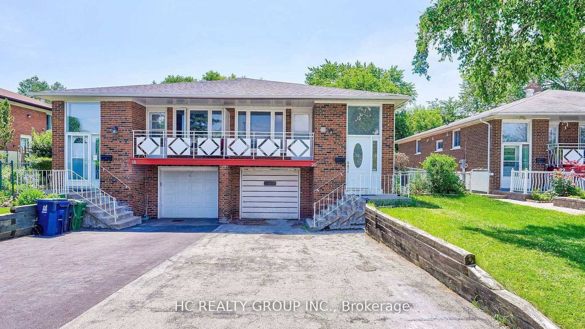 20 Greyhound Drive Unit Upper, Hillcrest Village / Bayview Village, ON M2H 1K3 - Photo 1