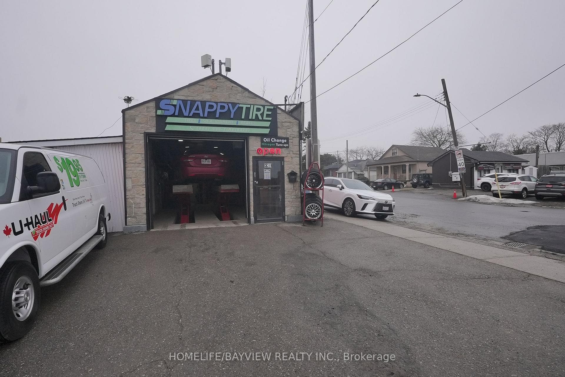 811 Lakeshore Road, Mississauga, ON L5E 1C8 - Photo 1