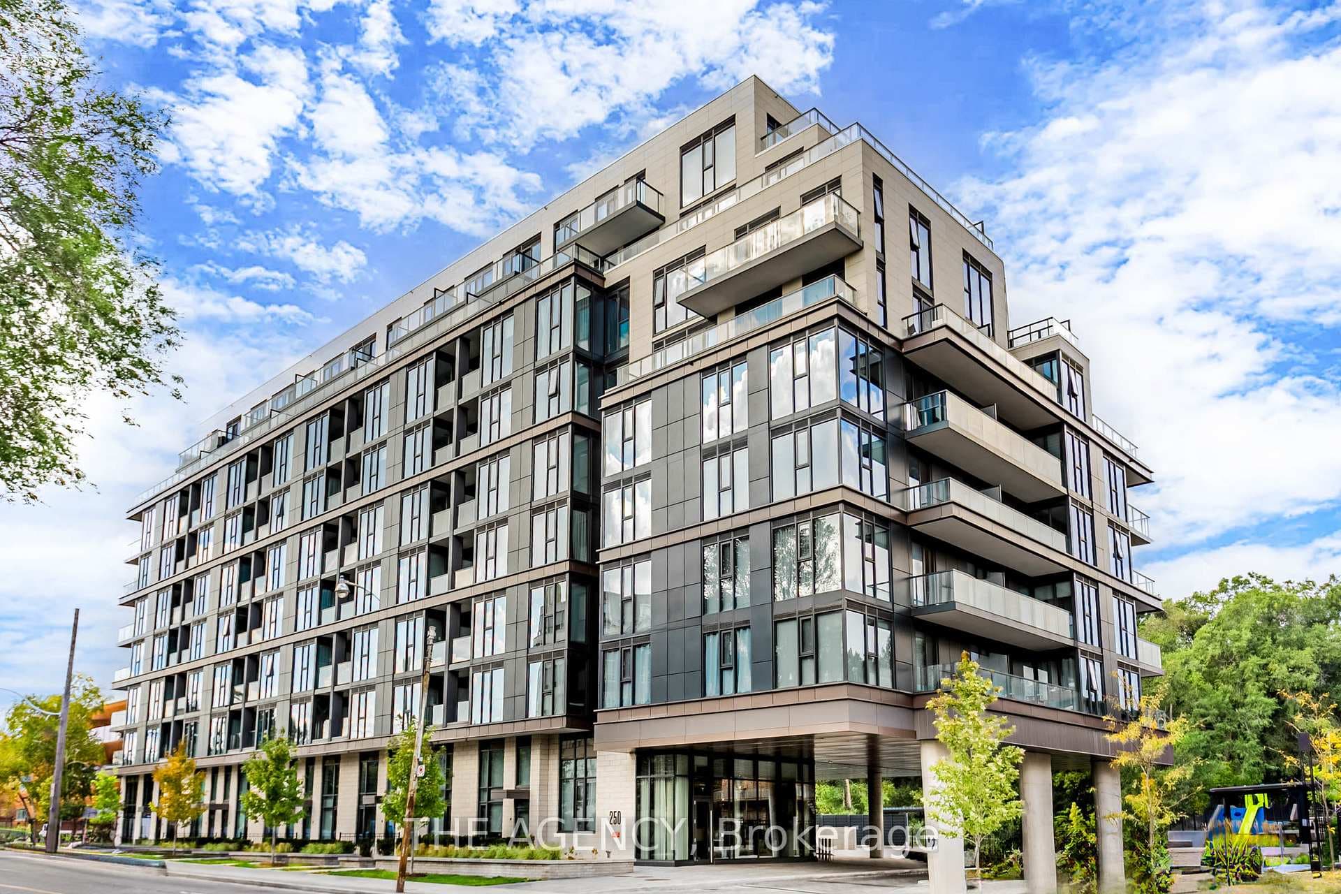 250 Lawrence Avenue Unit 204, Lawrence Park / Bedford Park, ON M4N 1T4 - Photo 1