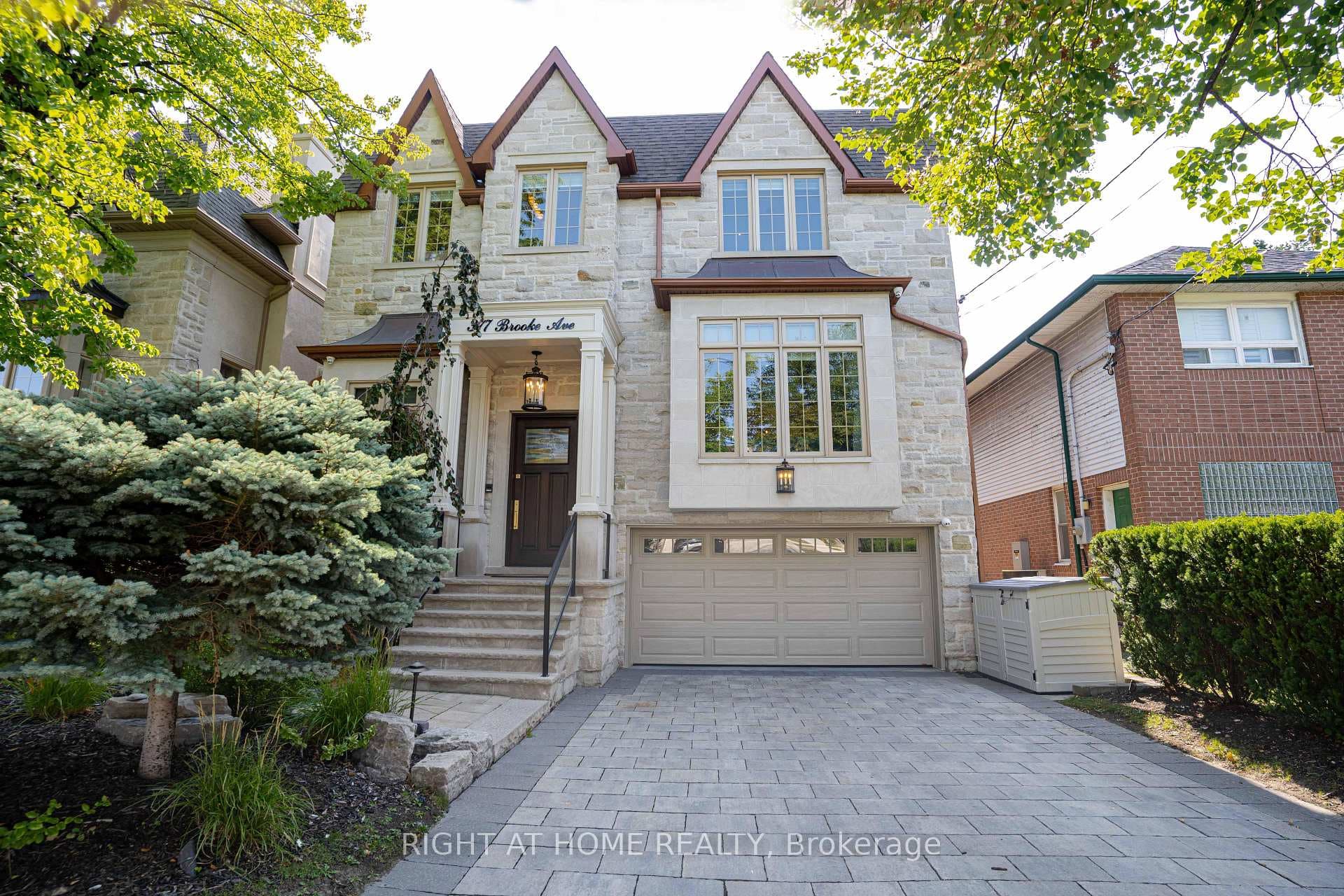 377 Brooke Avenue, Lawrence Park / Bedford Park, ON M5M 2L5 - Photo 1