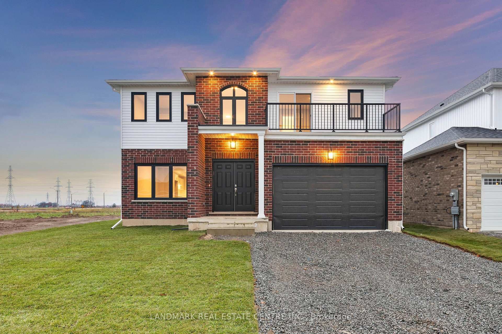 12 Barker Parkway, Thorold, ON L2V 0H4 - Photo 1