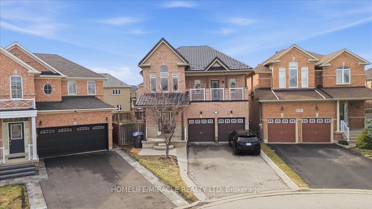 6 Prima Vista Court, Brampton, ON L7A 3W8 - Photo 1