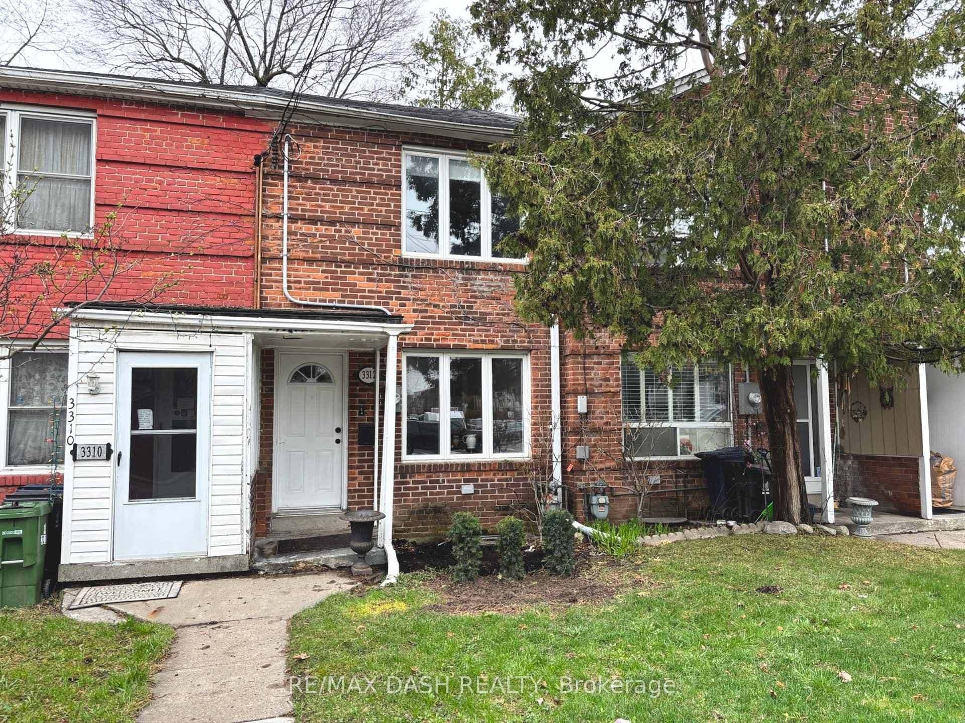 3312 Bathurst Street, Lawrence Park / Bedford Park, ON M6A 2B6 - Photo 1
