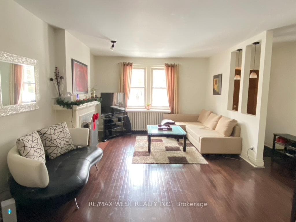 305 St Clair Avenue Unit Main floor, Rosedale / Moore Park, ON M4T 1P3 - Photo 1