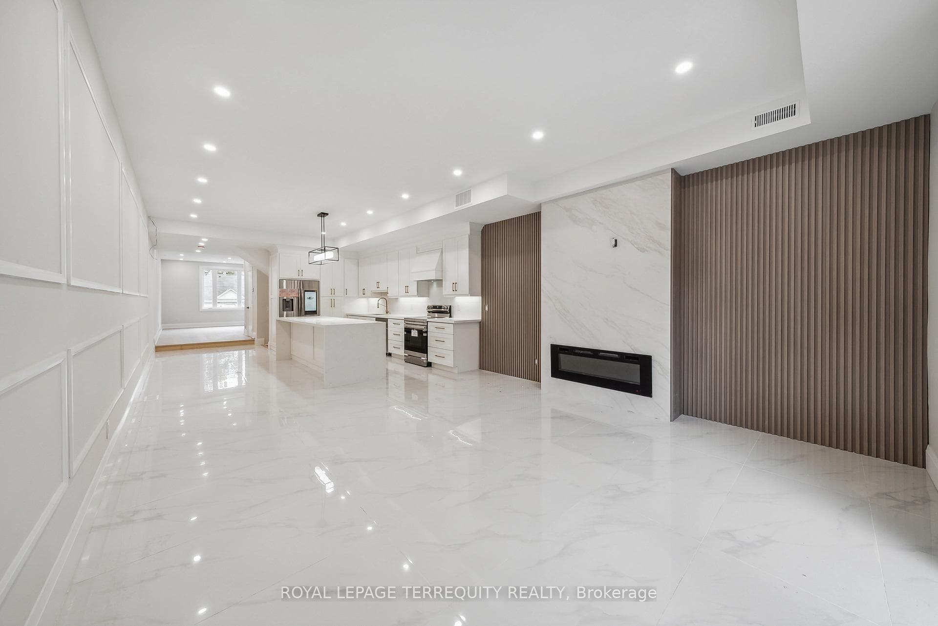 10 Mack Avenue Unit Main floor, Dorset Park / Kennedy Park, ON M1L 1L9 - Photo 1