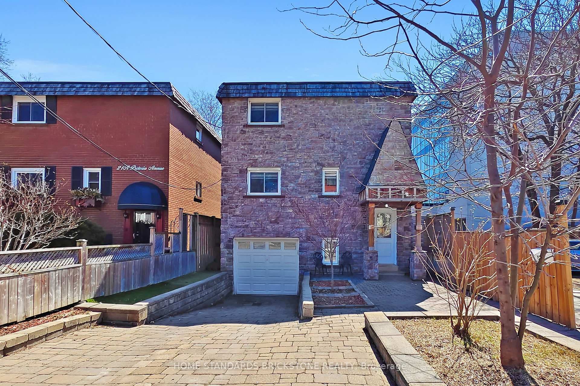 21 Pretoria Avenue, Danforth / East York, ON M4K 1T2 - Photo 1