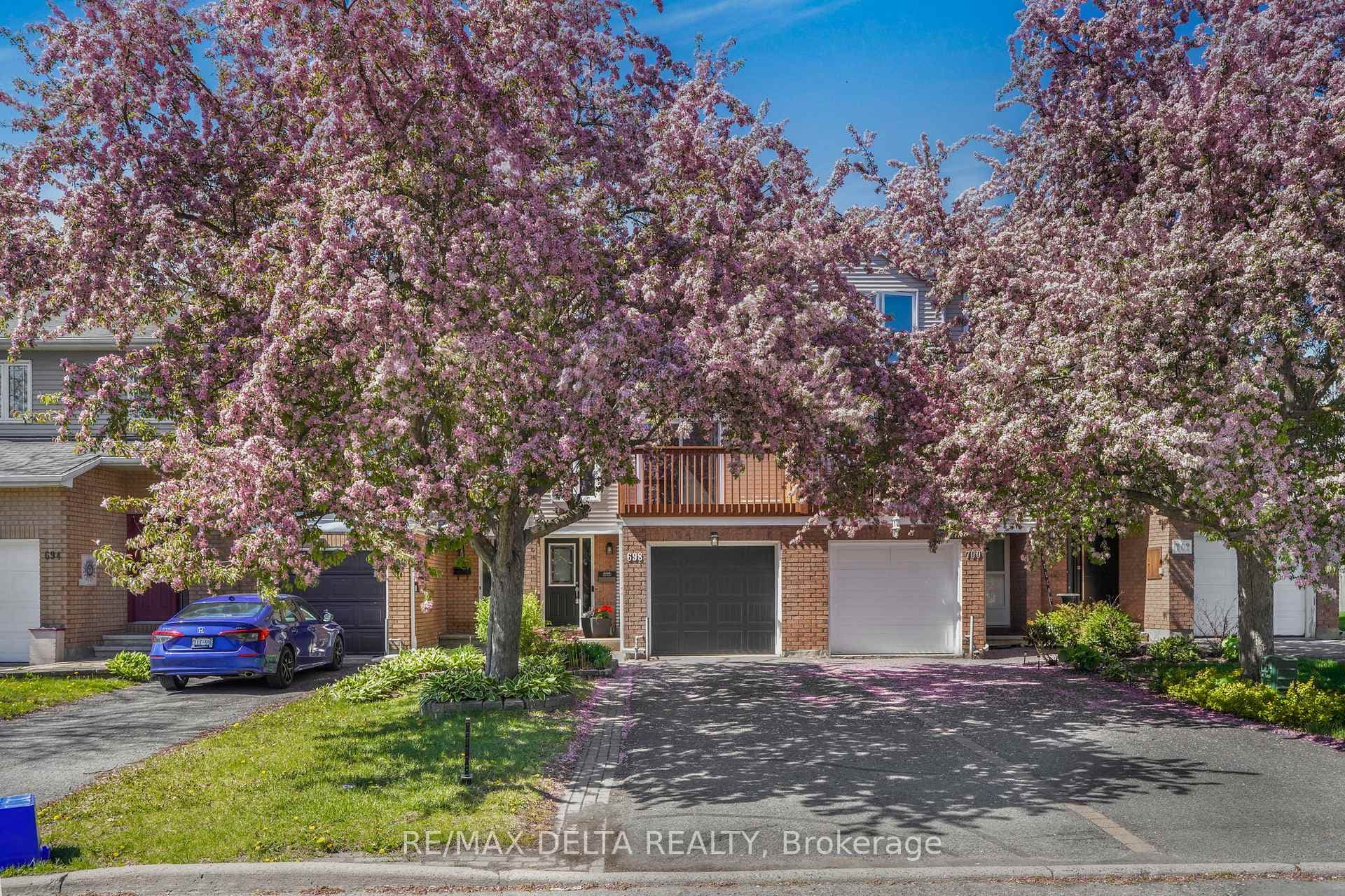 698 Brome Crescent, Orleans - Cumberland and Area