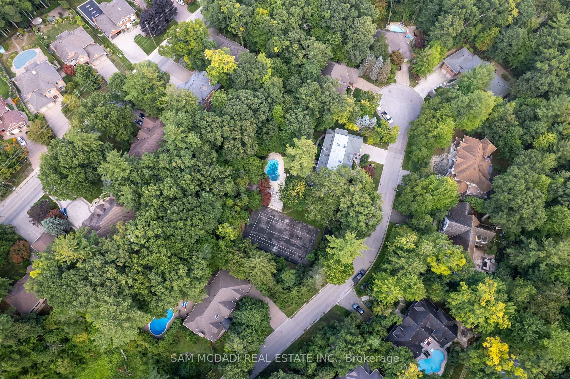 2035 Heartwood Court, Mississauga, ON L5C 4P7 - Photo 1